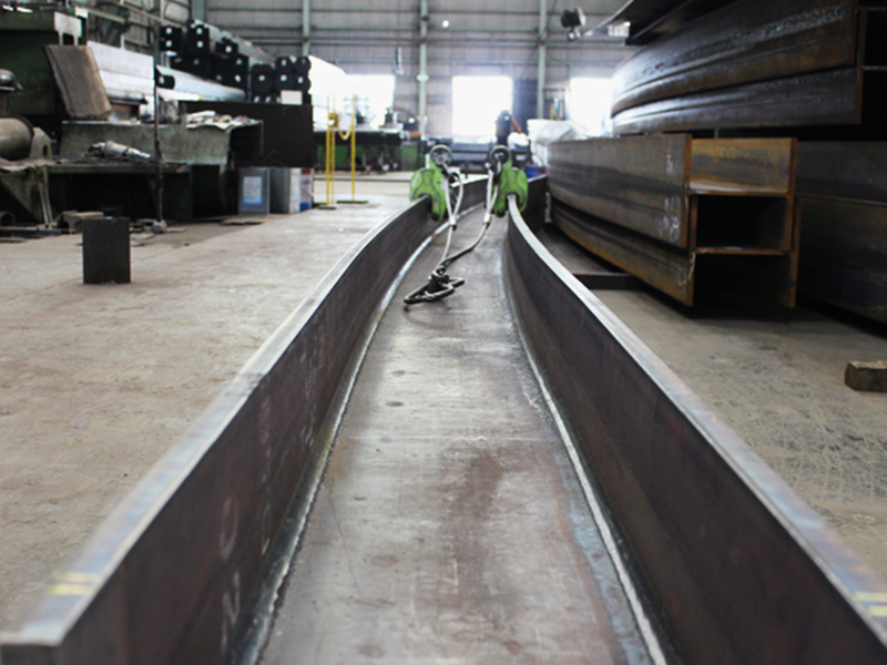 曲げ加工成果物